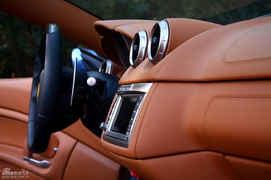 法拉利California试车实拍图内饰