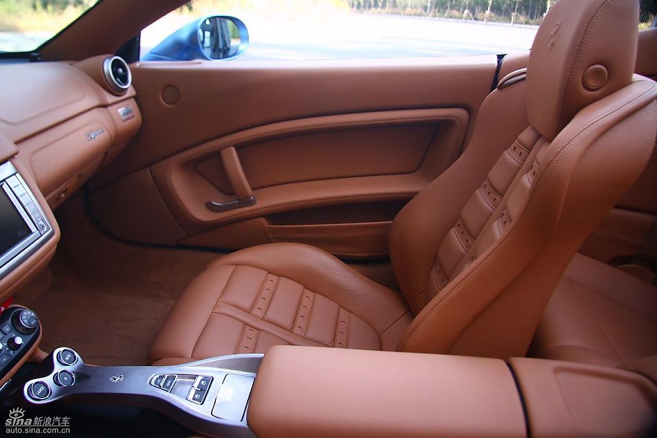 法拉利California试车实拍图内饰