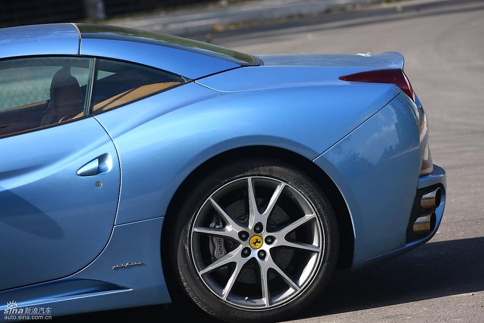 法拉利California试车实拍图外观