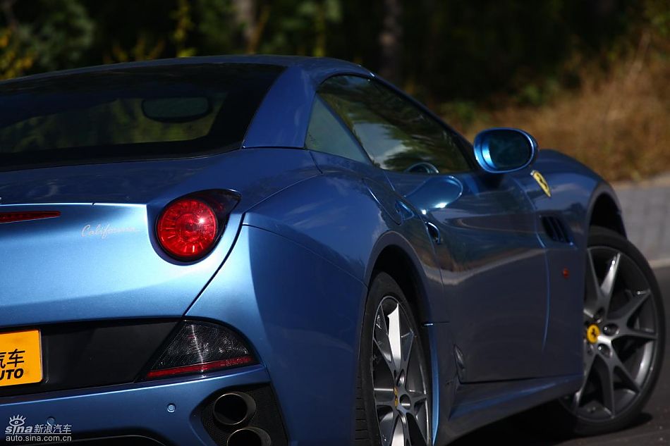 法拉利California试车实拍图外观