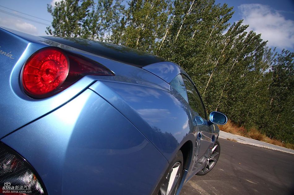 法拉利California试车实拍图外观