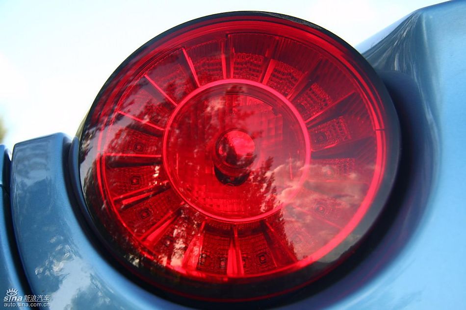 法拉利California试车实拍图发动机与细节