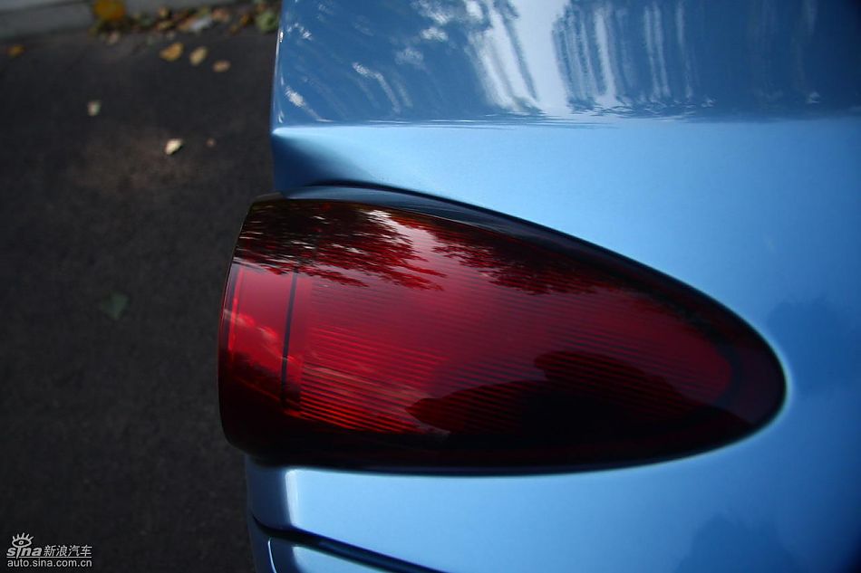 法拉利California试车实拍图发动机与细节