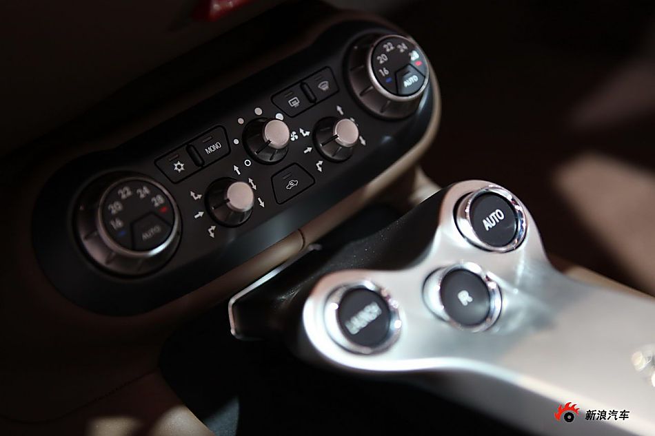 法拉利加利福尼亚