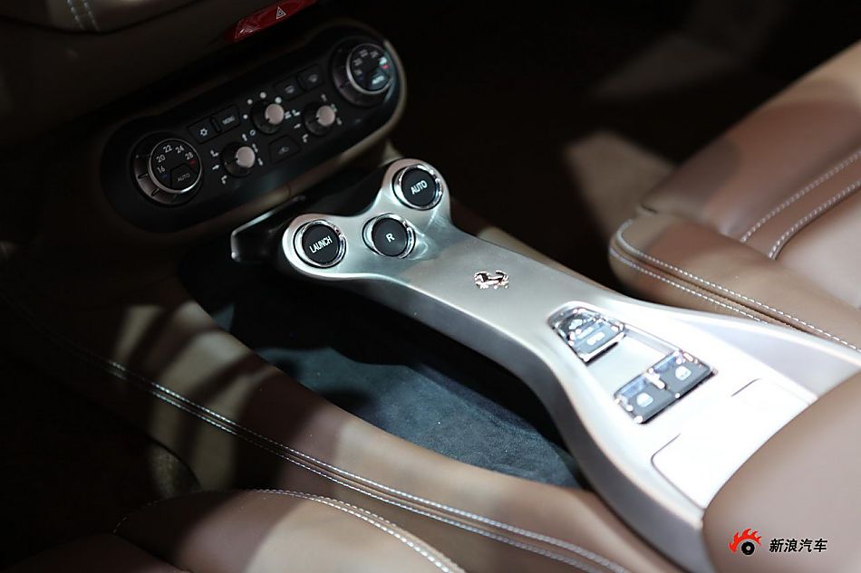 法拉利加利福尼亚