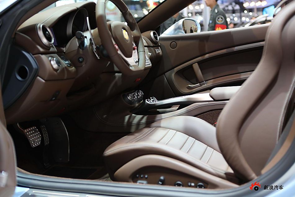 法拉利加利福尼亚