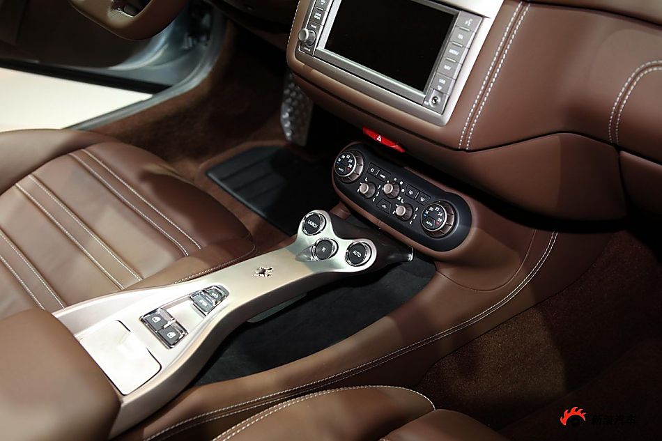 法拉利加利福尼亚