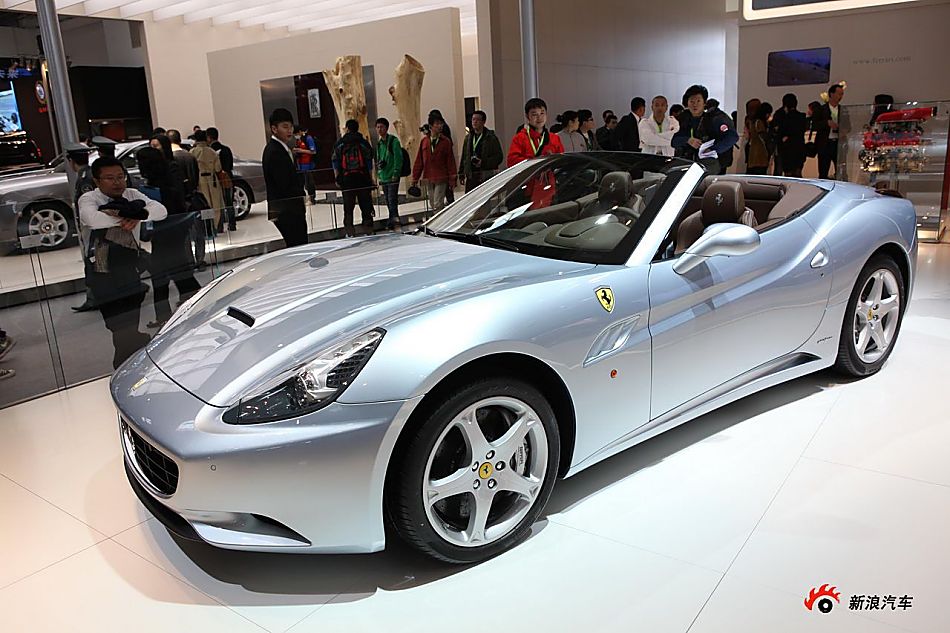 法拉利加利福尼亚