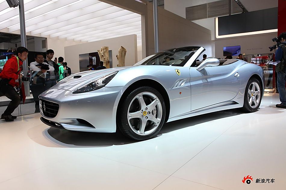 法拉利加利福尼亚