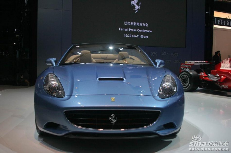 法拉利California