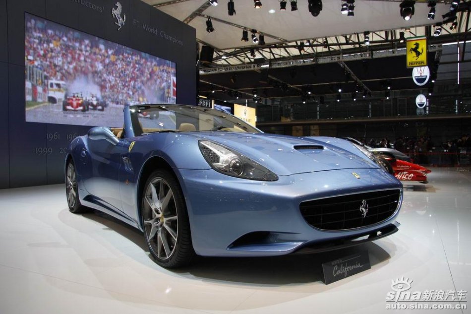 法拉利California