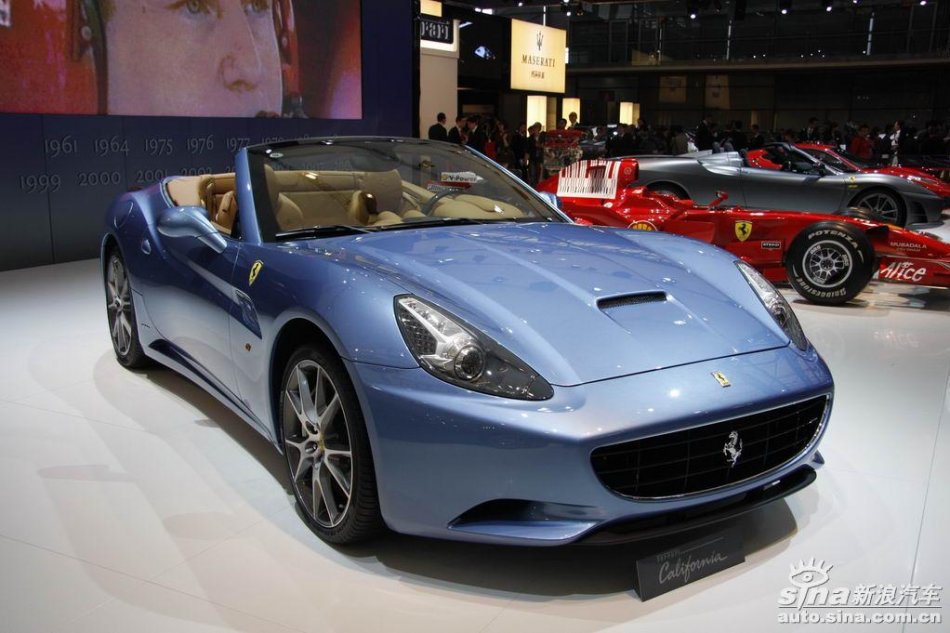 法拉利California