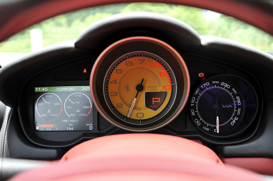 2012款 4.3 基本型 内饰