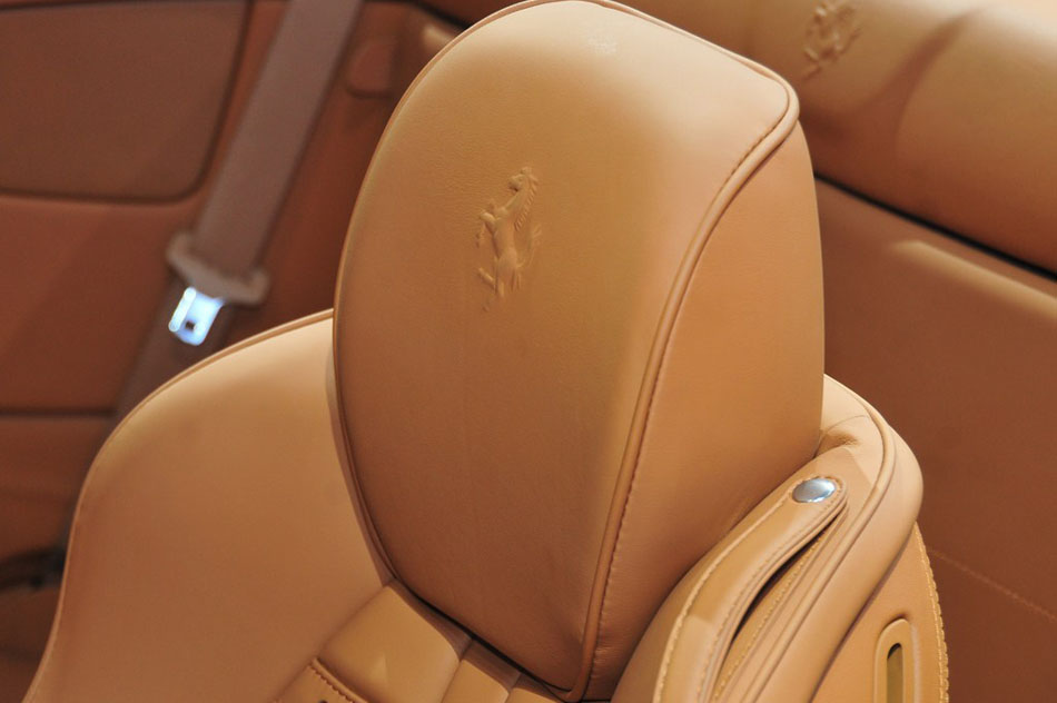 2012款 4.3 基本型 空间