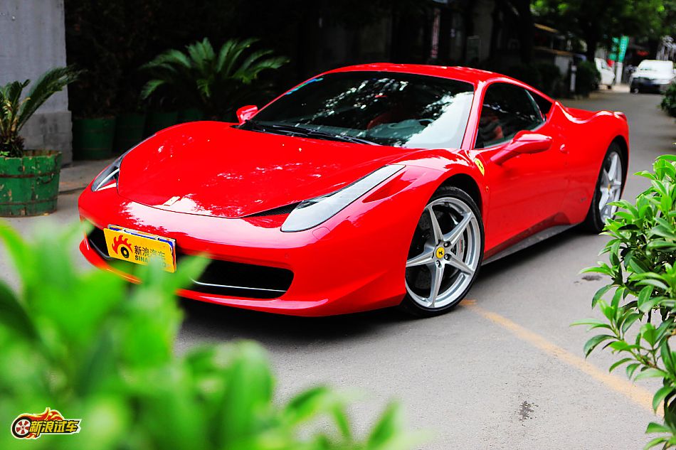 法拉利458 Italia外观图片
