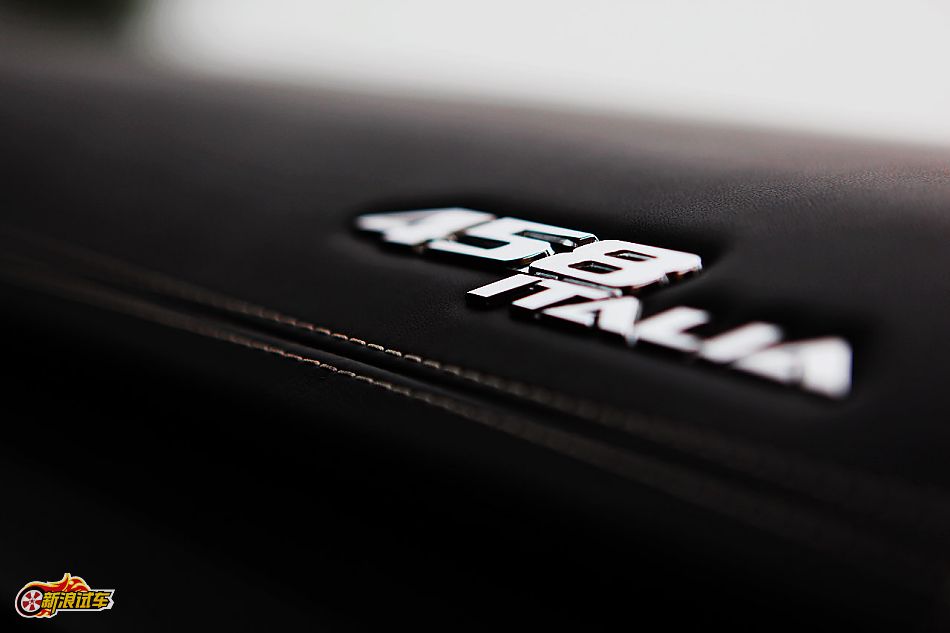 法拉利458 Italia内饰图片