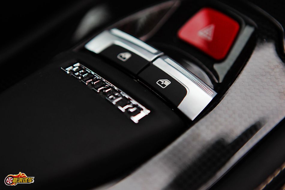 法拉利458 Italia内饰图片