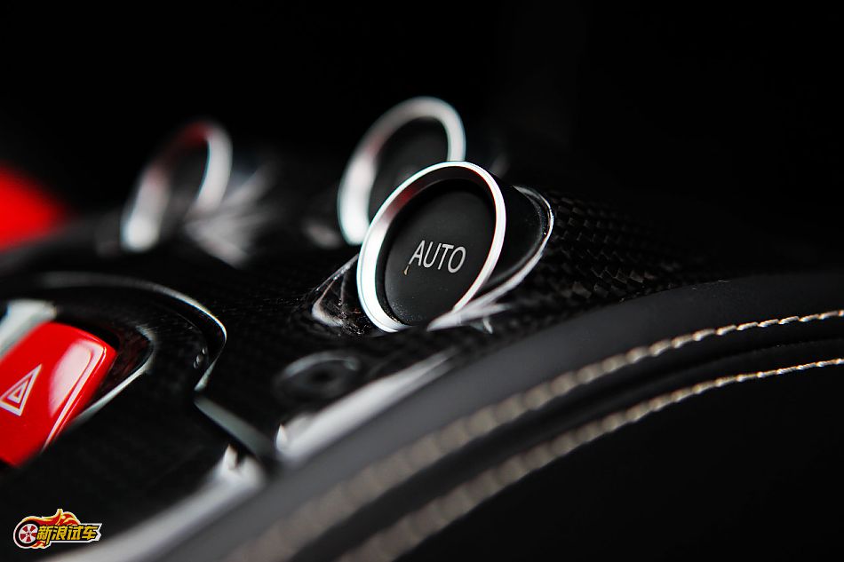 法拉利458 Italia内饰图片