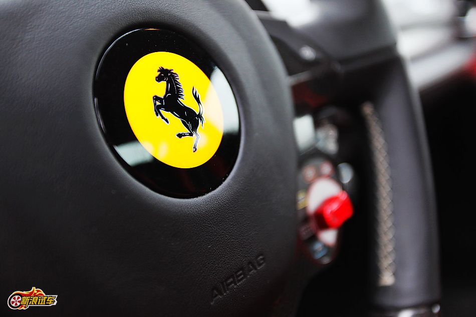 法拉利458 Italia内饰图片