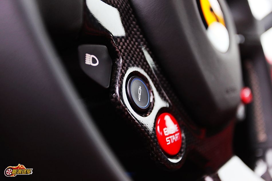 法拉利458 Italia内饰图片