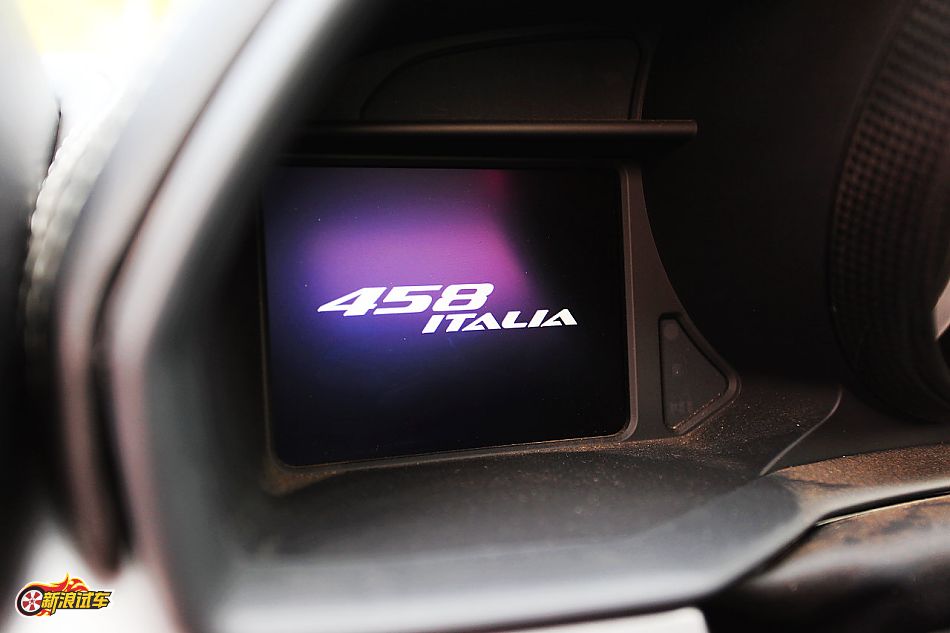 法拉利458 Italia内饰图片