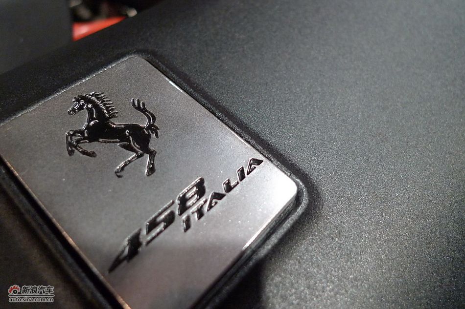 法拉利458ITALIA 4.5升V8发动机