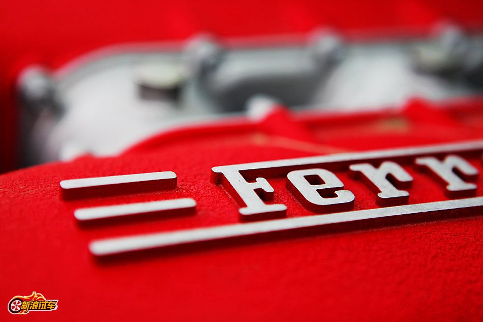 法拉利458 Italia引擎图片