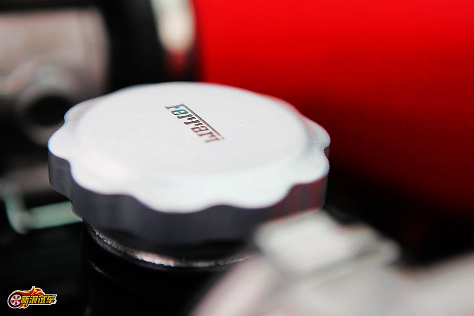 法拉利458 Italia引擎图片