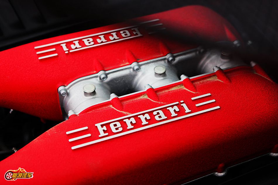法拉利458 Italia引擎图片