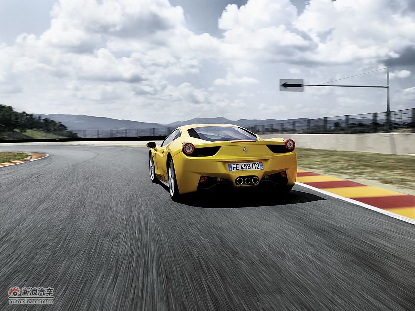 法拉利458ITALIA外观及动态