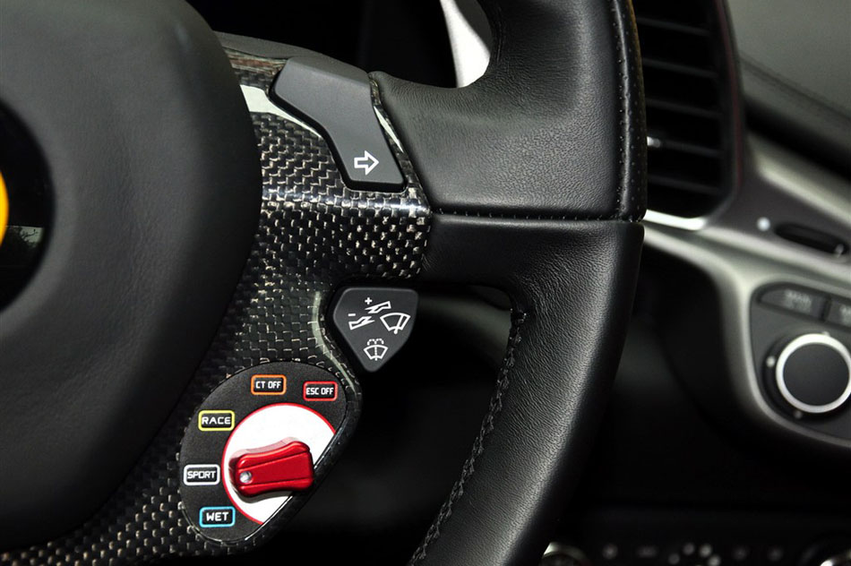 2013款 4.5 Spider 内饰