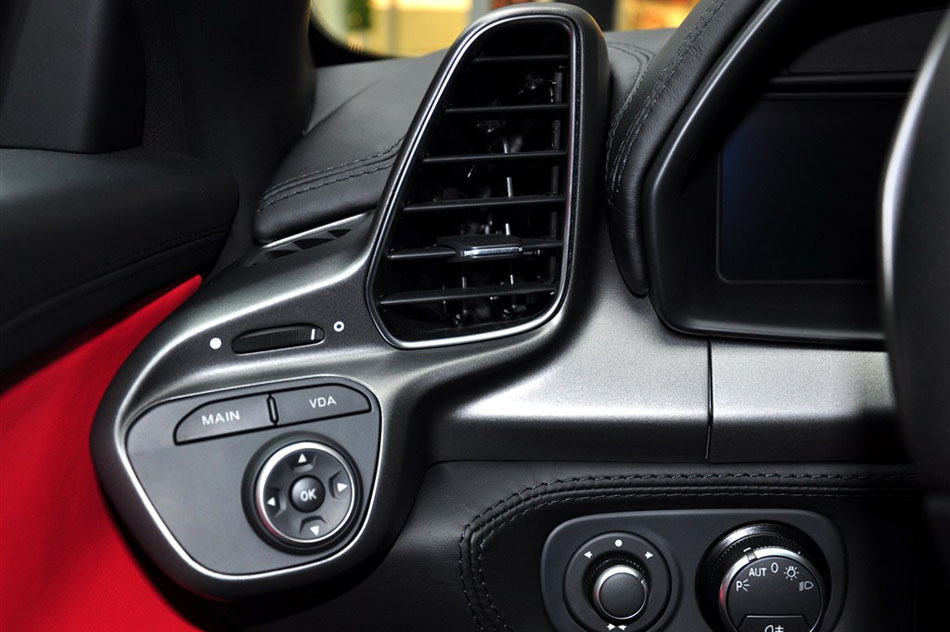 2013款 4.5 Spider 内饰