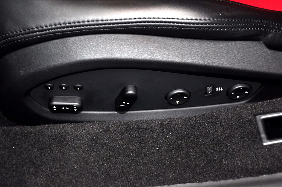 2013款 4.5 Spider 空间