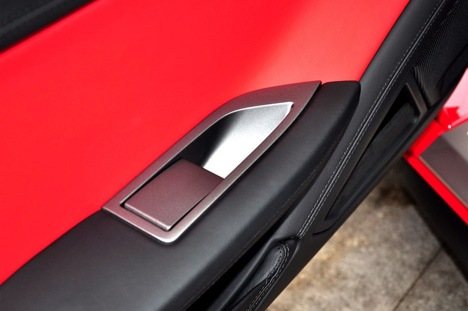 2013款 4.5 Spider 空间