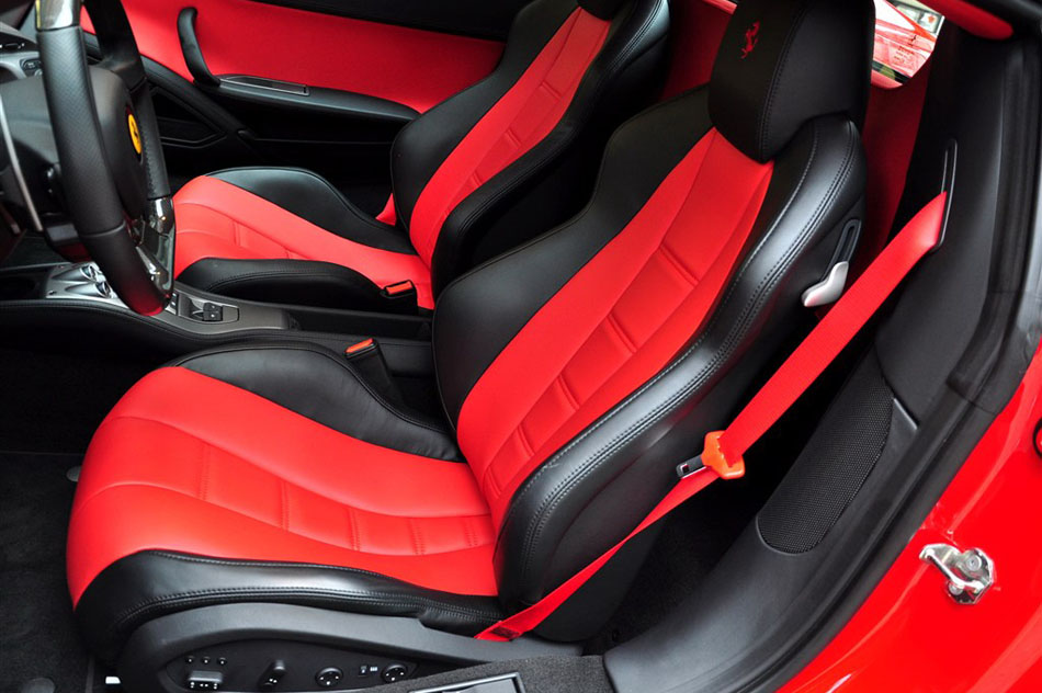 2013款 4.5 Spider 空间