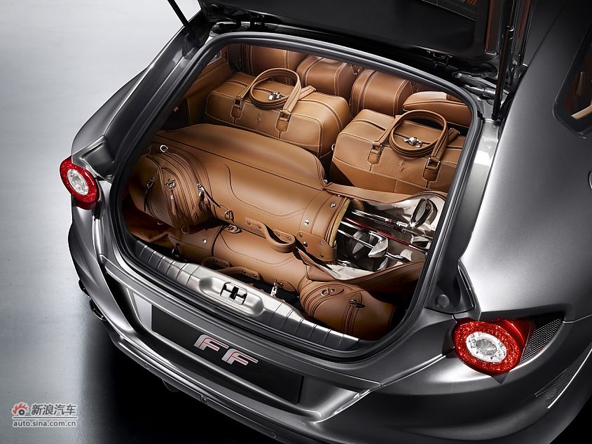 法拉利FF官方图