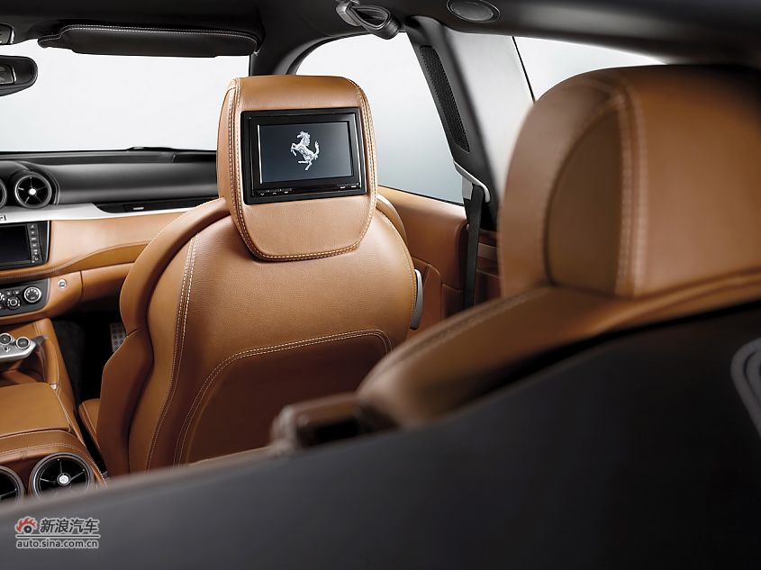 法拉利FF官方图