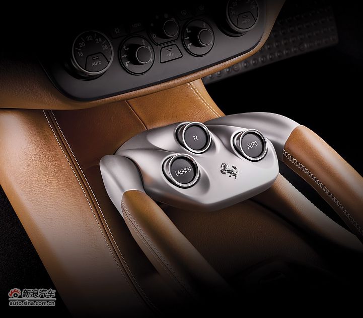 法拉利FF官方图