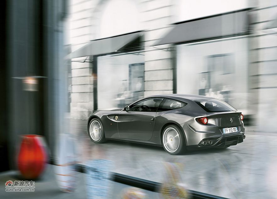 法拉利FF官方图