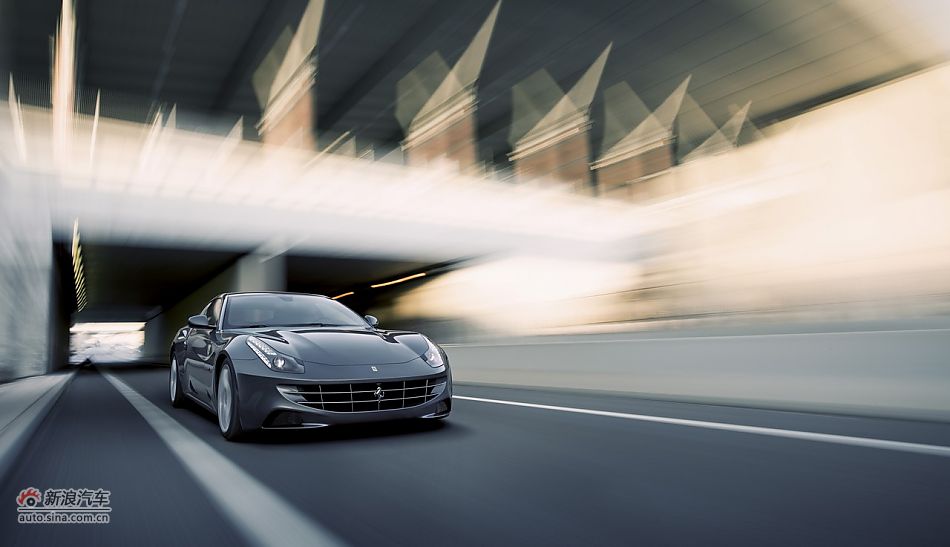 法拉利FF官方图