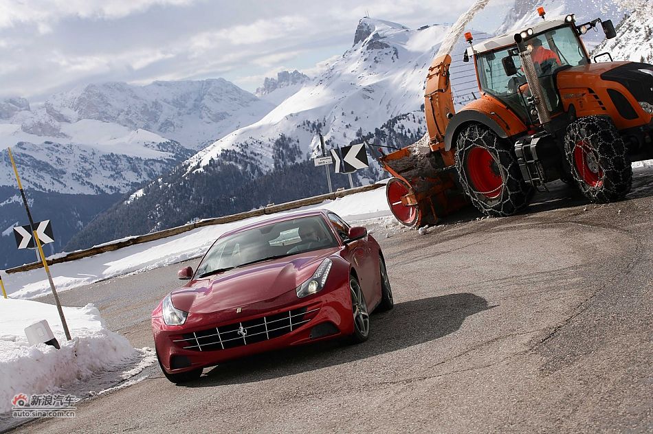 法拉利FF官方图