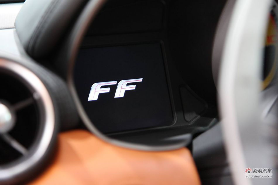 法拉利FF
