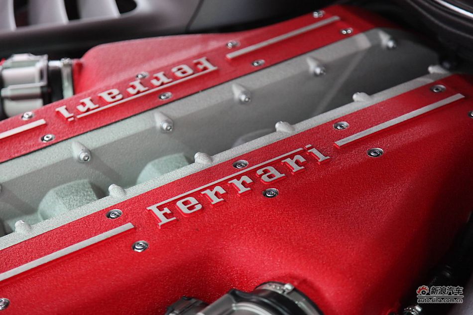 法拉利FF