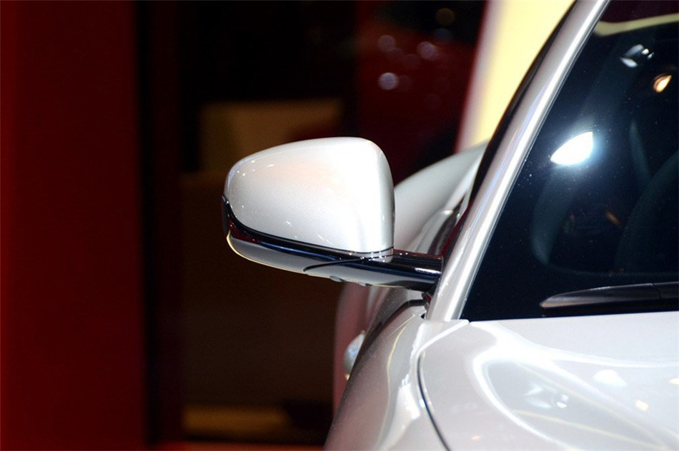 法拉利FF 2012款 细节