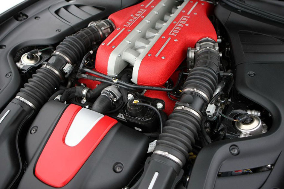 法拉利FF 2012款 引擎