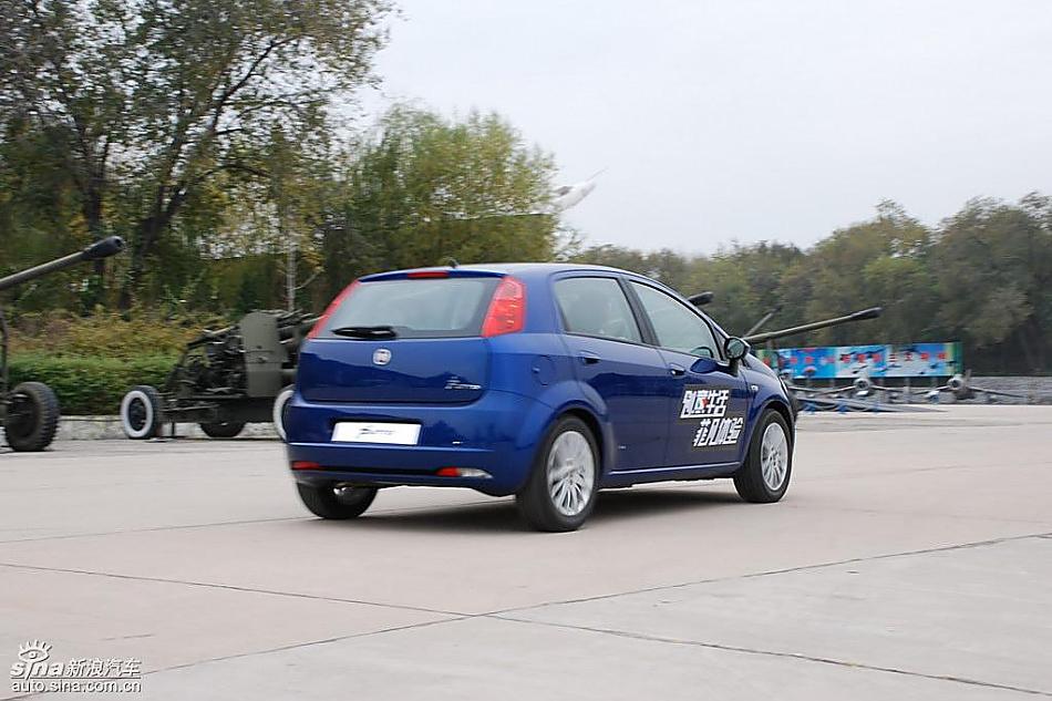 菲亚特Punto朋多外观