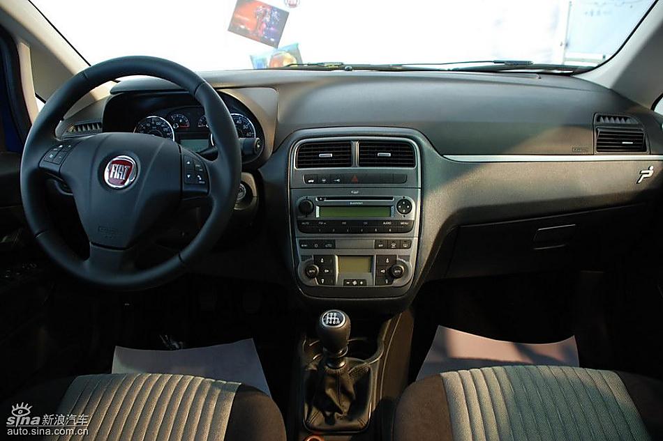 菲亚特Punto朋多内饰