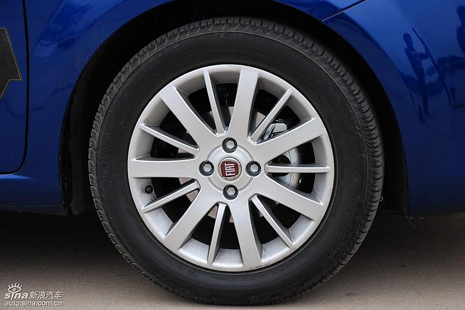 菲亚特Punto朋多外观