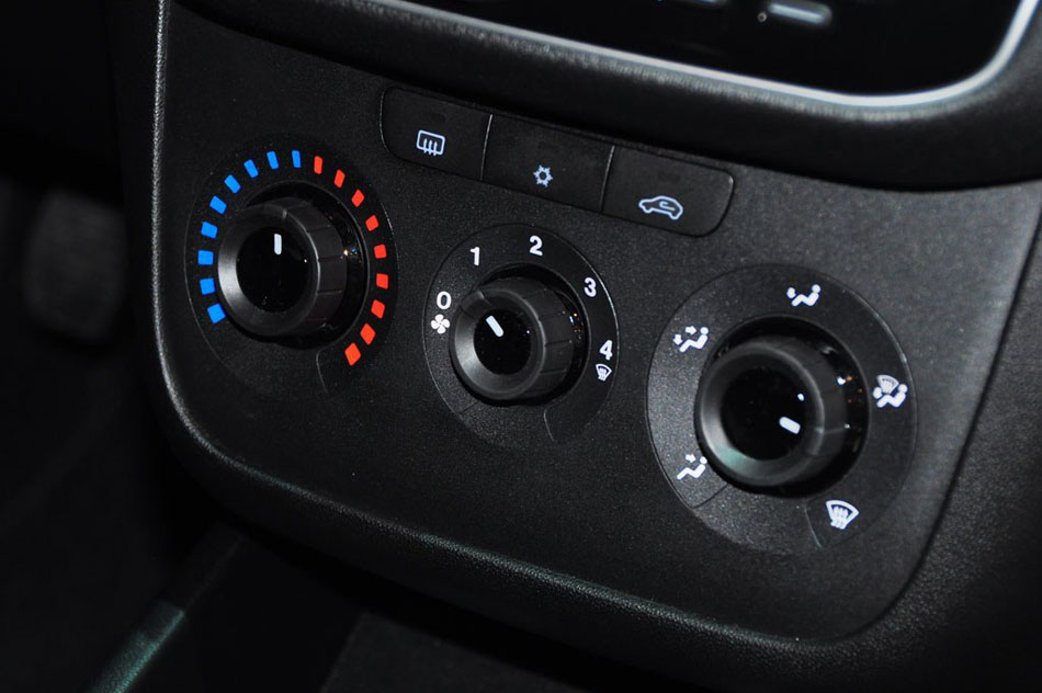 2012款 基本型 内饰