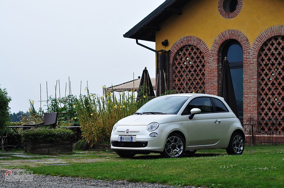 菲亚特500整体外观